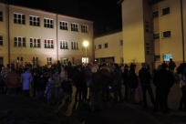 Wspólne kolędowanie przy choince